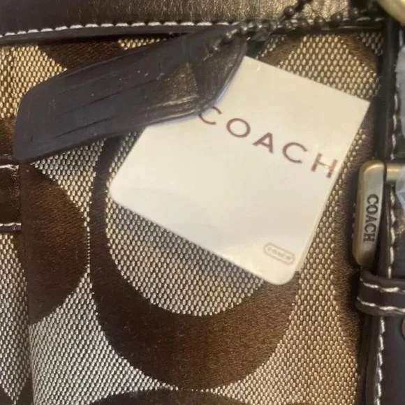 NEW ITEM! NWT Coach Bag ❤️ - Picture 2 of 6